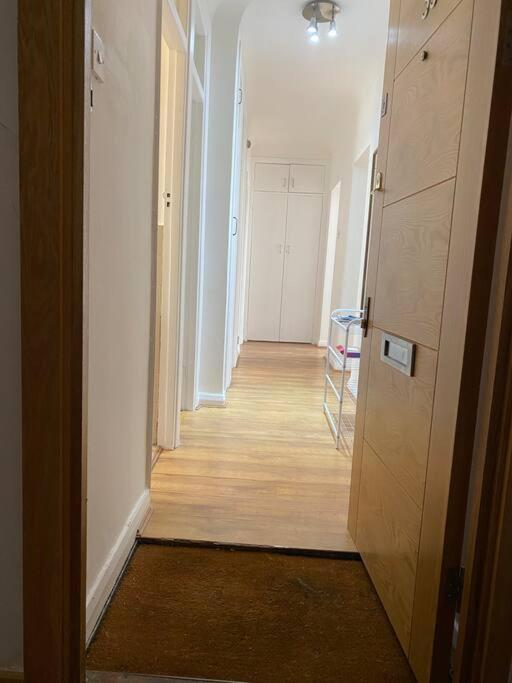 018- Premium Location Regent Park Radley House Apartment London Bagian luar foto